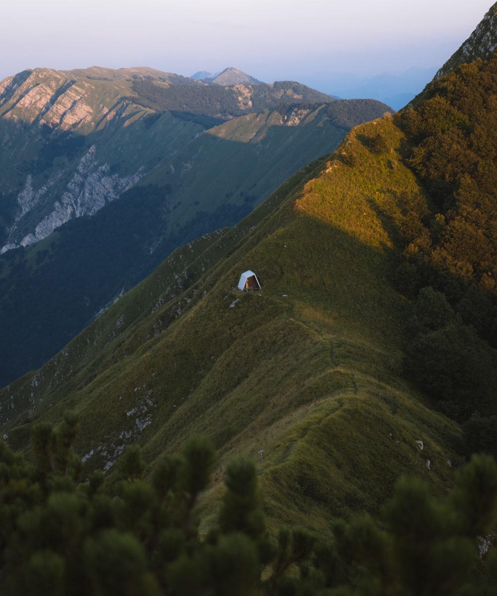 Slovenien tidlig morgen i bjergene